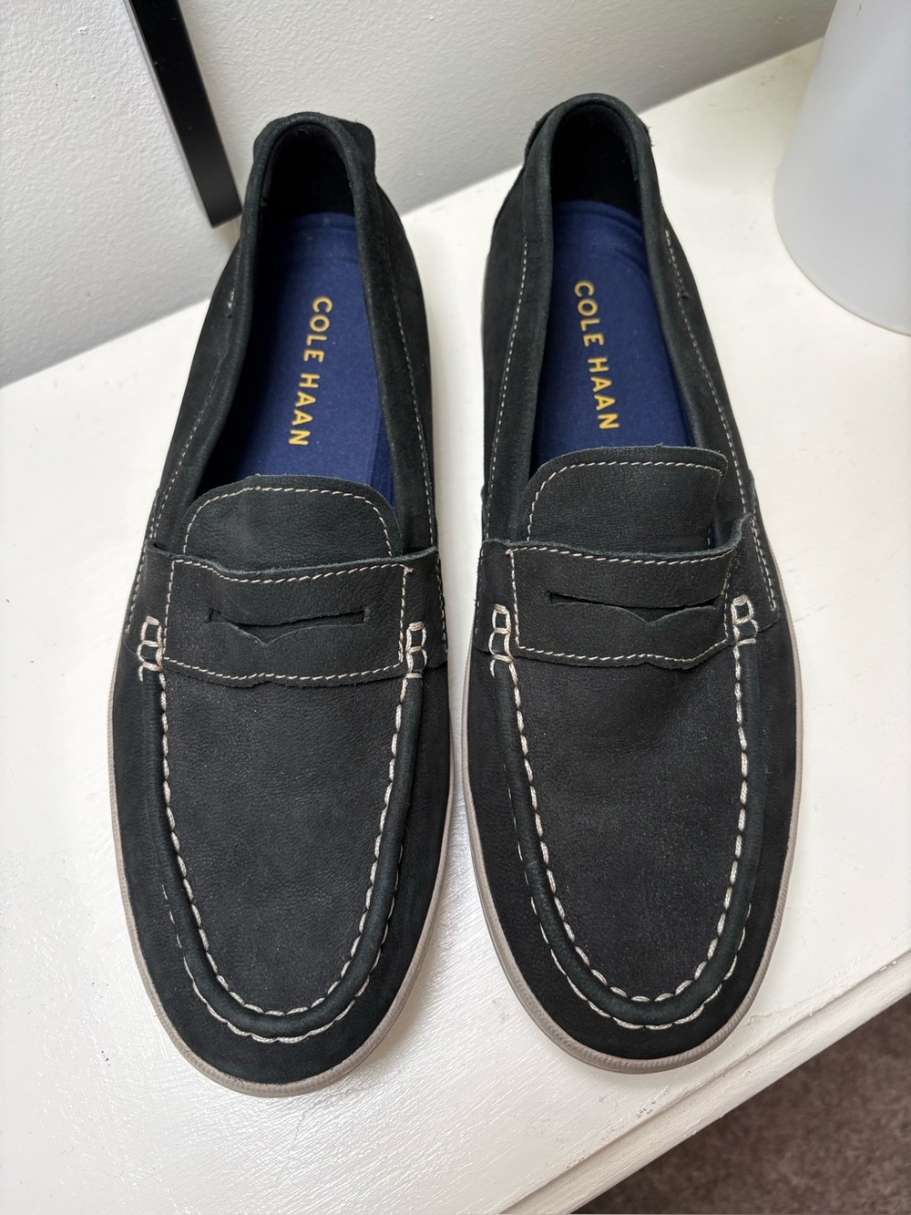 Cole Haan Claude Black Leather Penny Loafers. Size 10.